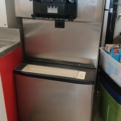 Taylor Soft Served Ice Cream Machine 