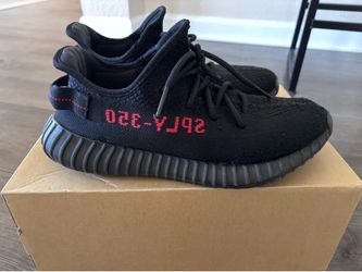Adidas Yeezy Bred size 9