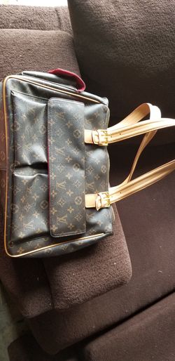 Authentic Louis Vuitton Luggage for Sale in Katy, TX - OfferUp