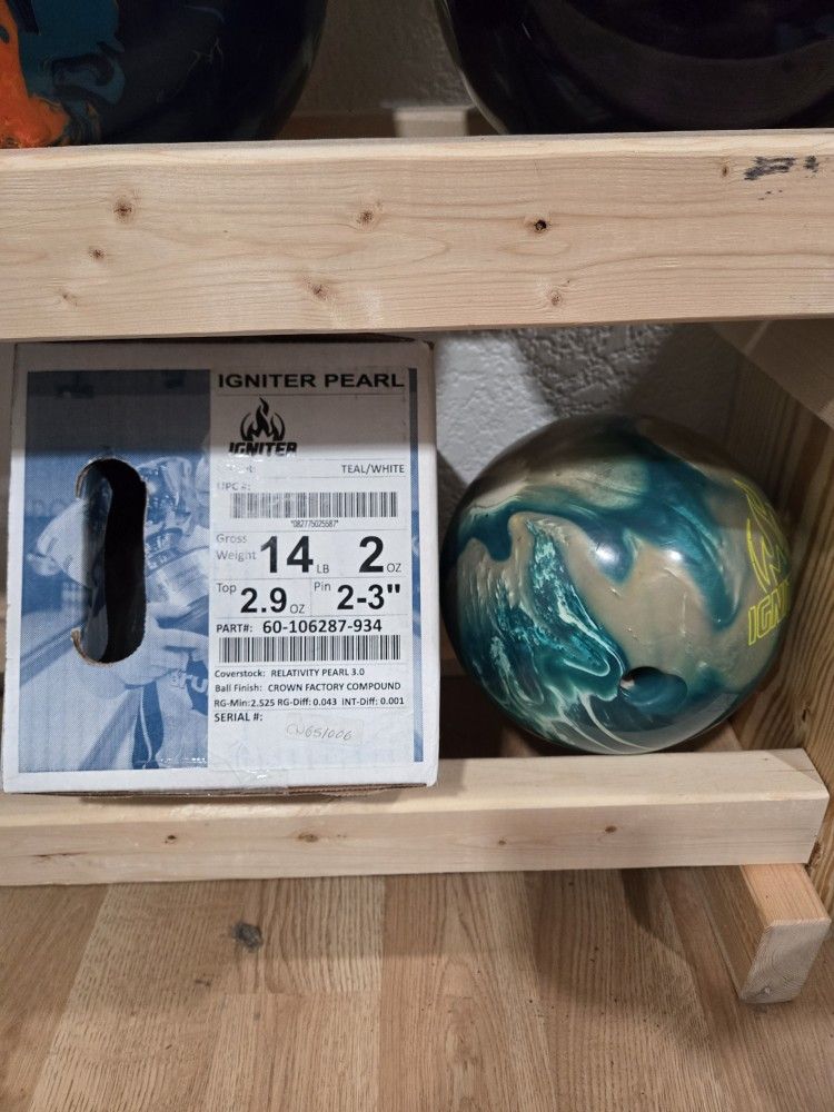Brunswick Igniter Bowling Ball