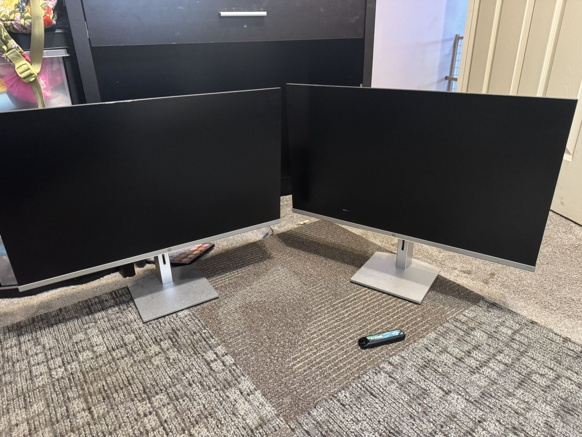 HP Monitors