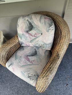 FREE FREE FREE CHAIRS