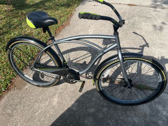 Huffy beach cruiser