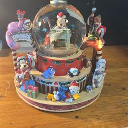 Disney Mickey Santa’s Workshop Snow Globe