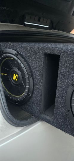 2 10inch kicker in box