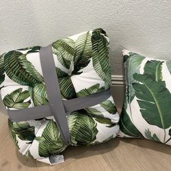 6 Palm Leaf Chair Cushion.  Oversized.  Four Pillows.   $80 For All 