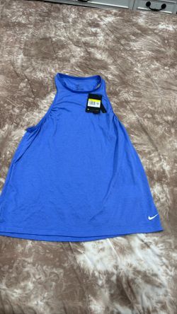 Nike short sleeve shirt size small