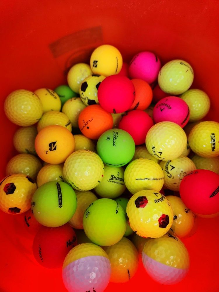 25 Colored Golf Balls