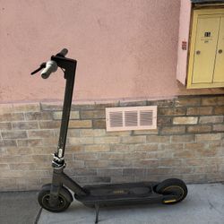 Segway E Scooter 