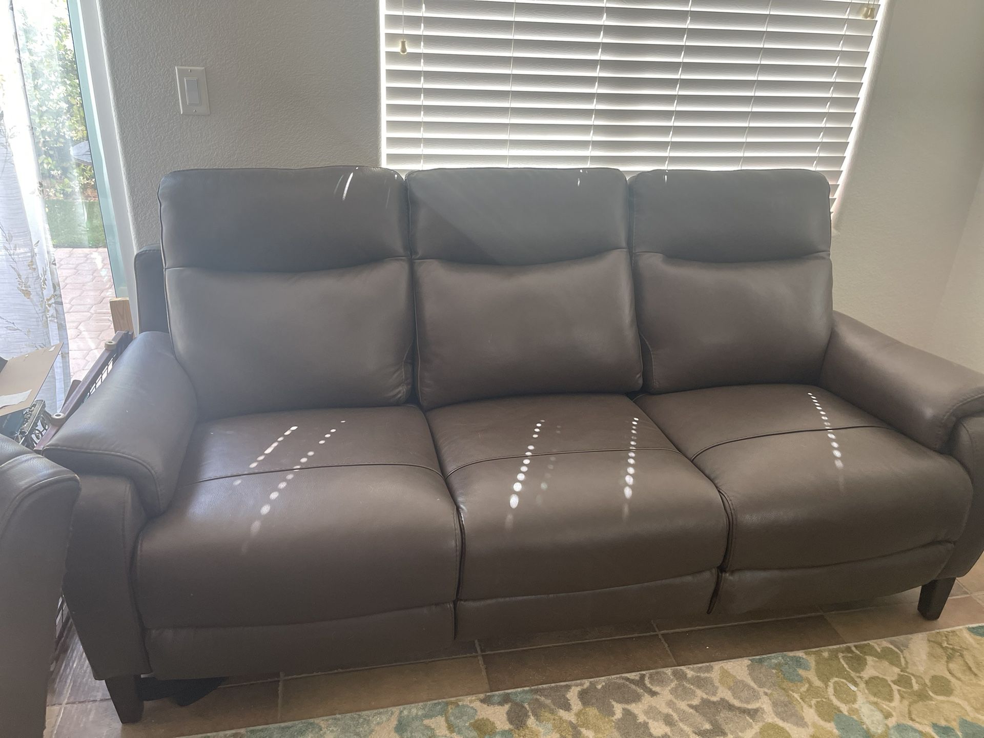 NEW Electric Reclining Leather Couch Sofa
