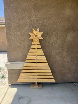 Wooden Christmas Tree