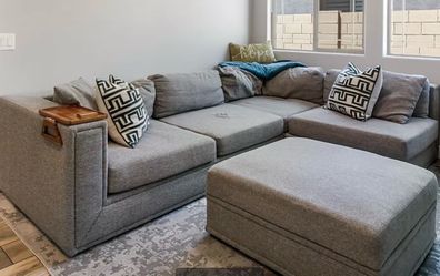 Macy’s 3-Piece Sectional Sofa with Storage Ottoman – Excellent Condition