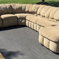 Light Brown Sectional Reclining Couch With Pull Out Bed