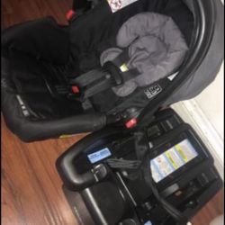 Graco Car seat & Base.