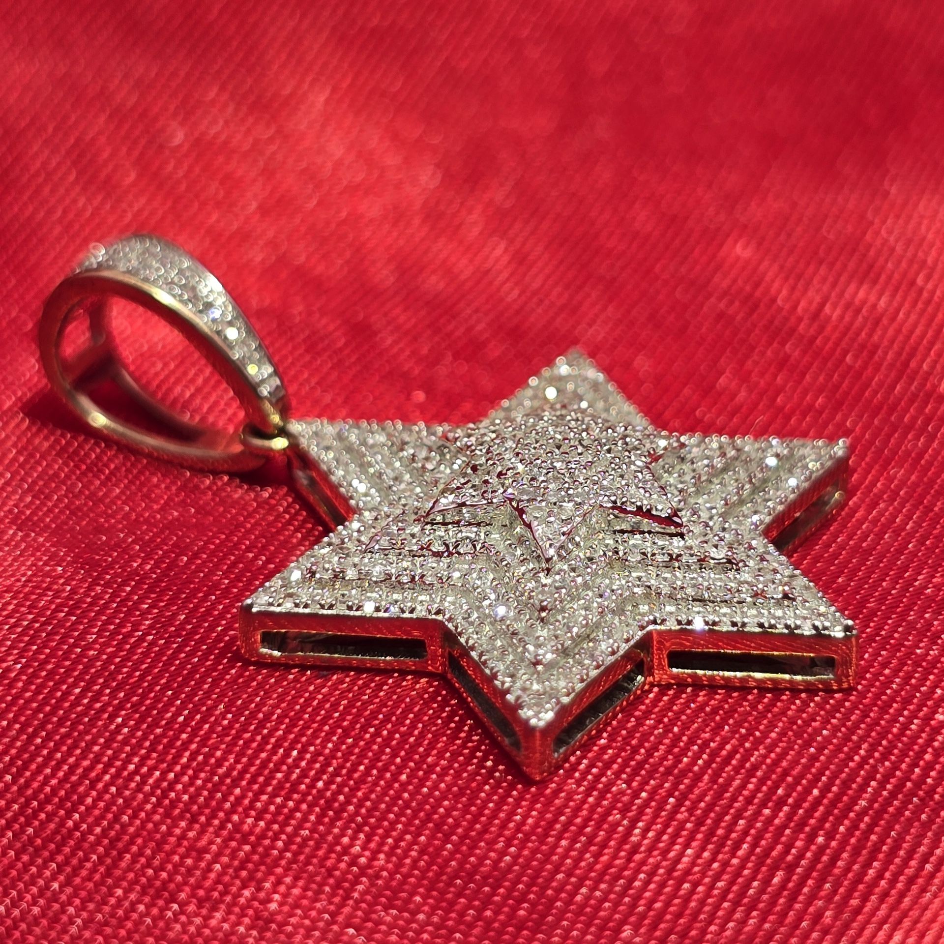 10k Yellow Gold Diamond Star Pendant 0.60 ctw