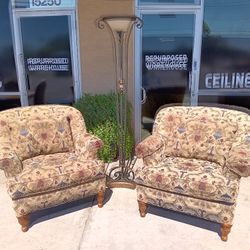 Comfy Oversize Chairs 