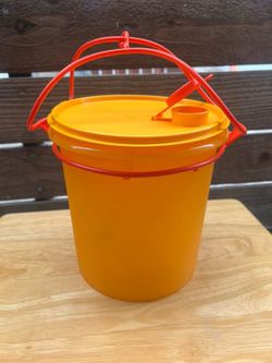 New UNIQUE Beautiful Round Tupperware Bucket/Container 5L Mango and Red Orange