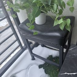 2 Leather Chairs And Side Table