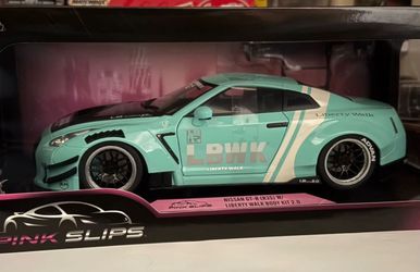 Jada Pink Slips Nissan GT-R R35 LBWK Liberty Walk 2.0 Die-Cast Model 1:18 Scale