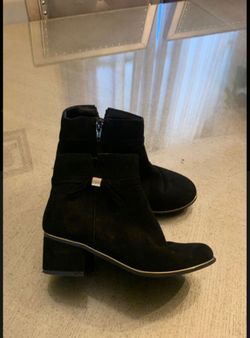 black kids boots size 1