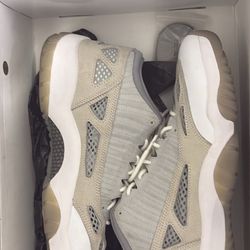 Jordan 11 Low 