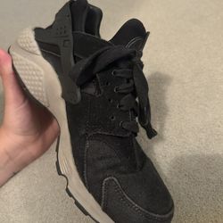 NIKE HUARACHE RUNNING SHOES 