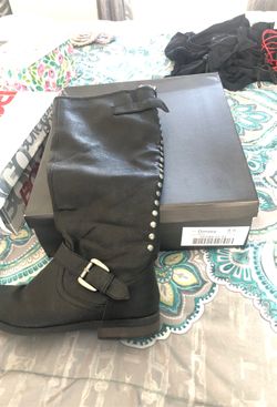 Blk boots sz 8.5