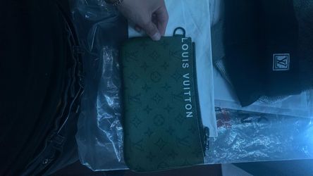 Loui V wallet