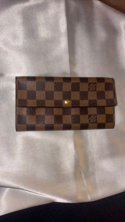 Like New LV Wallet