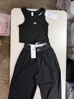 Alo Yoga Black Crop Tank and Pants Set