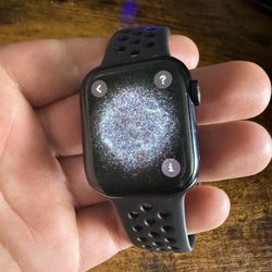Apple Watch Nike Edition - Series 7 - 41mm - Great deal