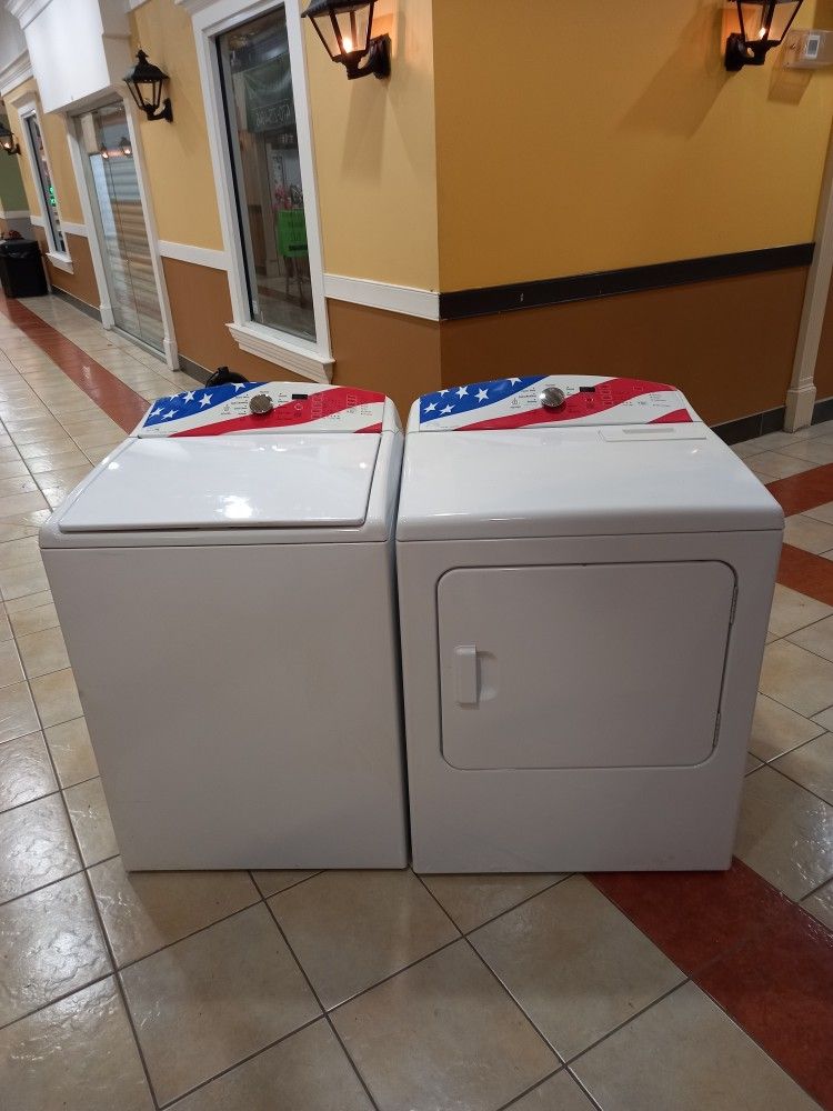 Kenmore WASHER And Dryer In