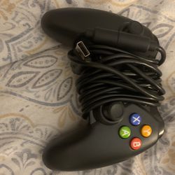 Xbox 360 Black Wired Controller