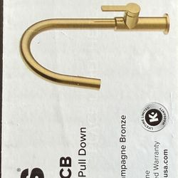 Kraus Oletto Spot Free Antique Champagne Bronze Single Handle Deck-mount Pull-down Kitchen Faucet with Sprayer
