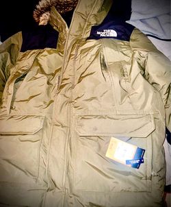 NORTH FACE JACKET XL BRAND NEW