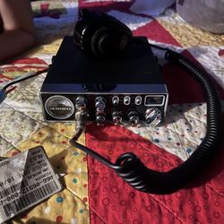 Styker SR -447HPCZ 10 Meter Radio 55 Watts With Road King Mic