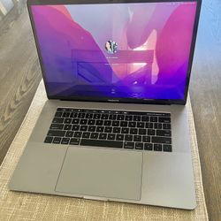 Apple MacBook Pro 15in With Touch Bar  (2016) 