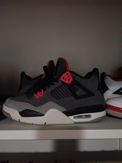 Jordans like new size 5.5 150.00