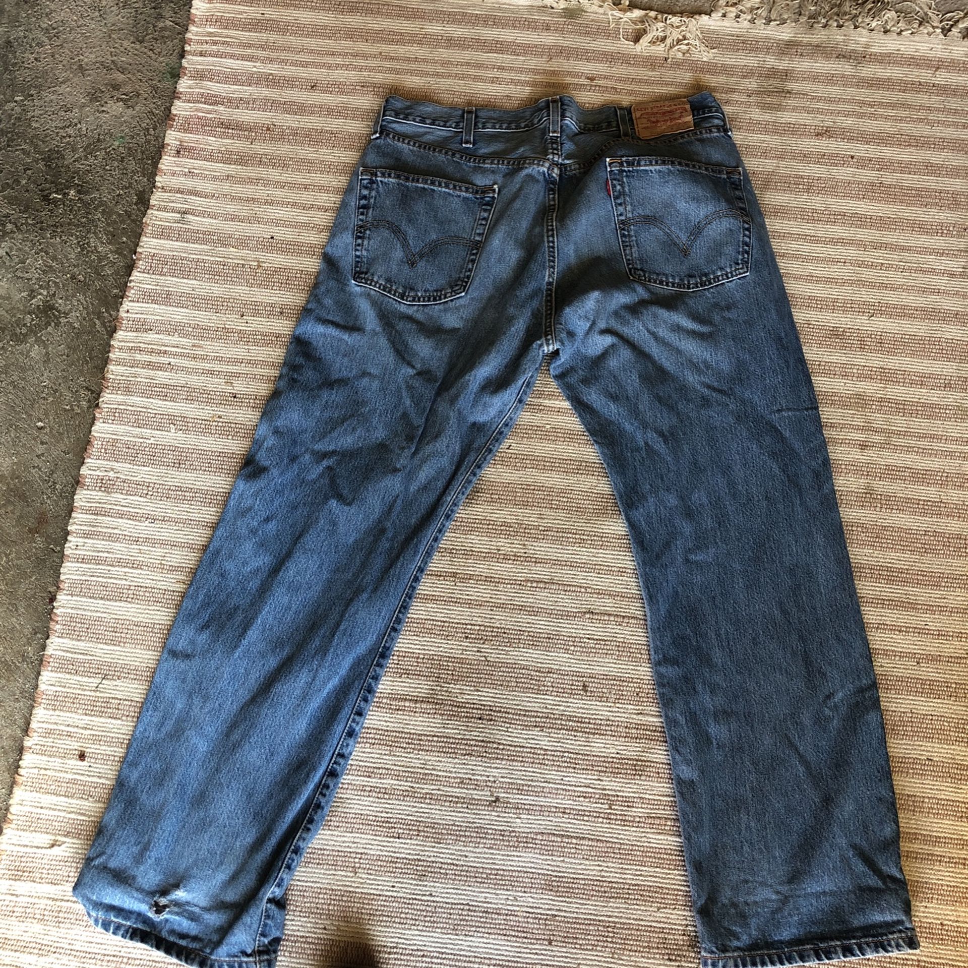 Levis