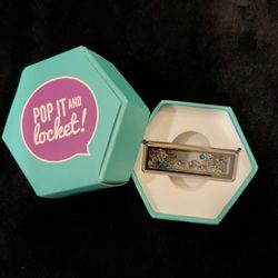 New In Box Oragami Owl Locket