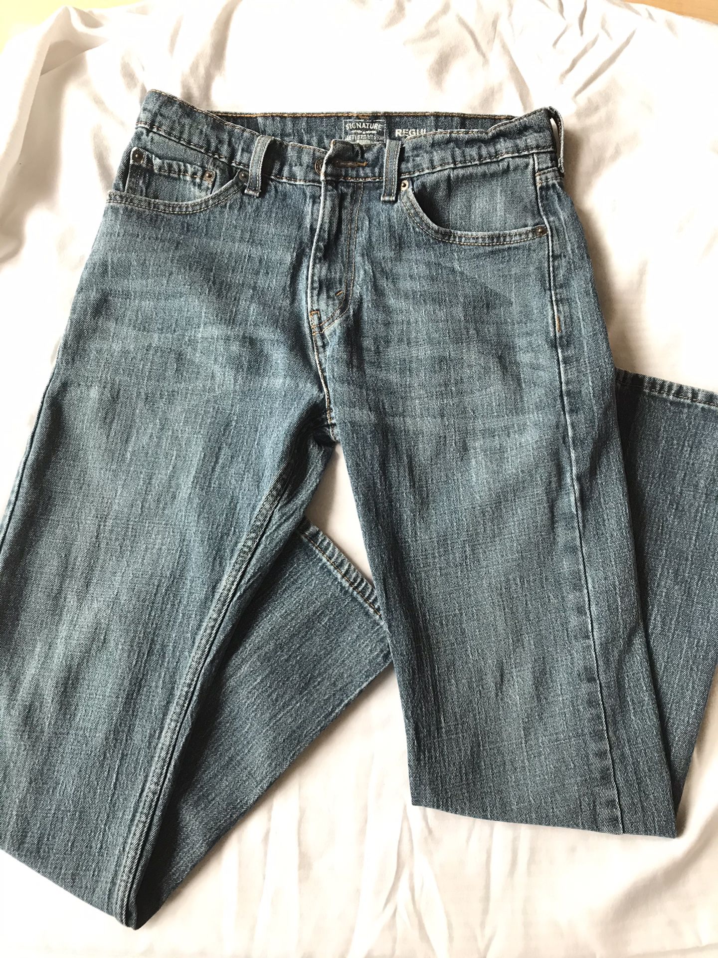 Levi Strauss signature men’s jeans. 30/32