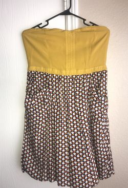 Women’s dress size 1X or XXL. $10