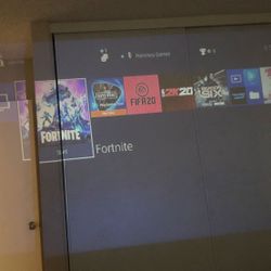 PlayStation 4 - Slim