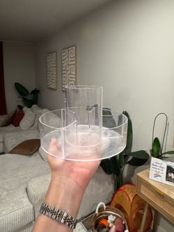 spinning makeup holder