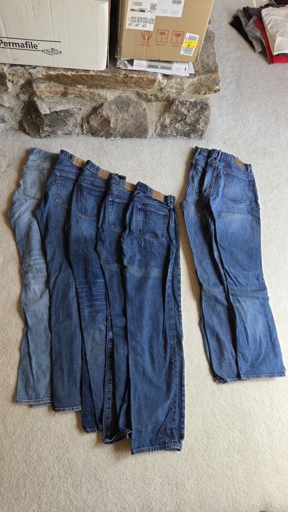 Boys Clothe Size 18/20 (Lot), Great Basics, Excellent Condition, Mostly GAP, Levis, North Face,