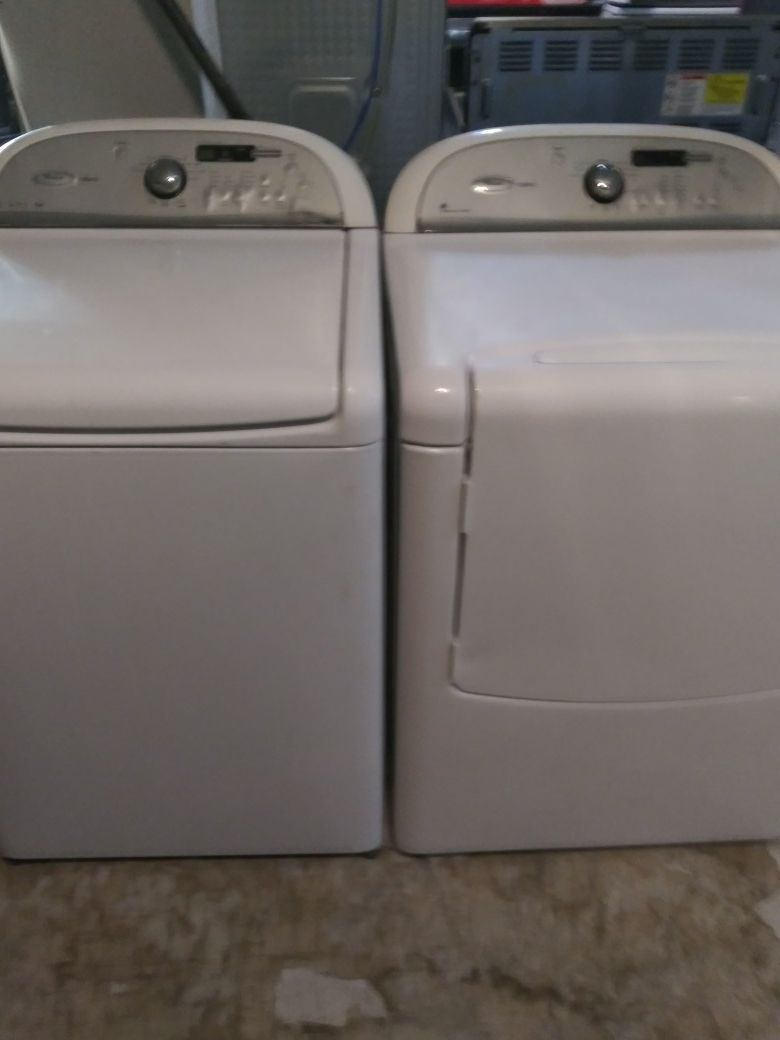 Washer and dryer set in great condition $350