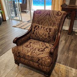 Haverties, Luxury Oversized Chair Comfy!