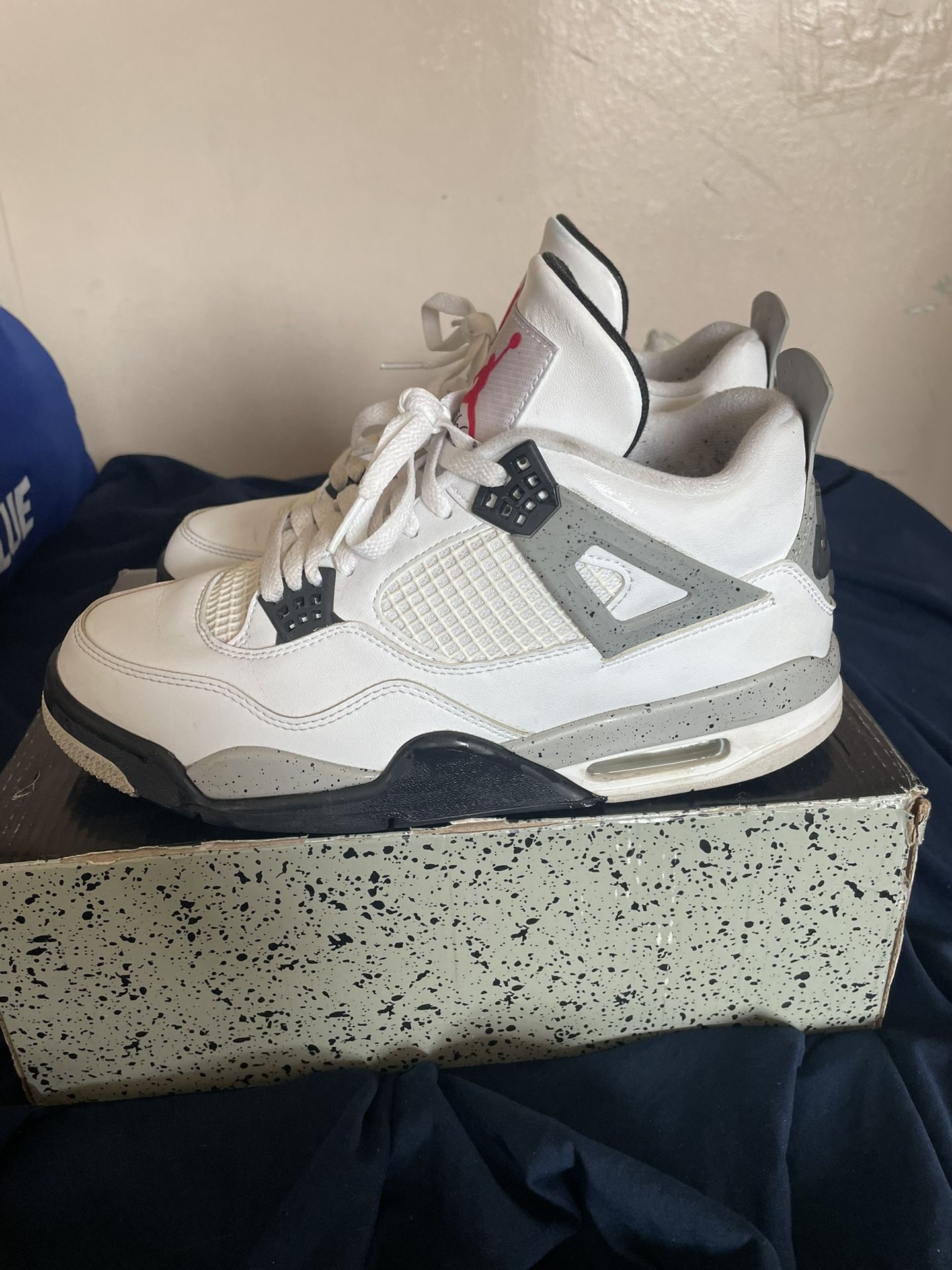Jordan 4s