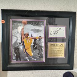 Kobe Bryant autograph