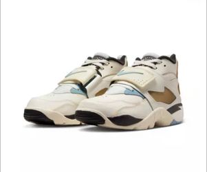 Retro Jordans & Diamond Turf